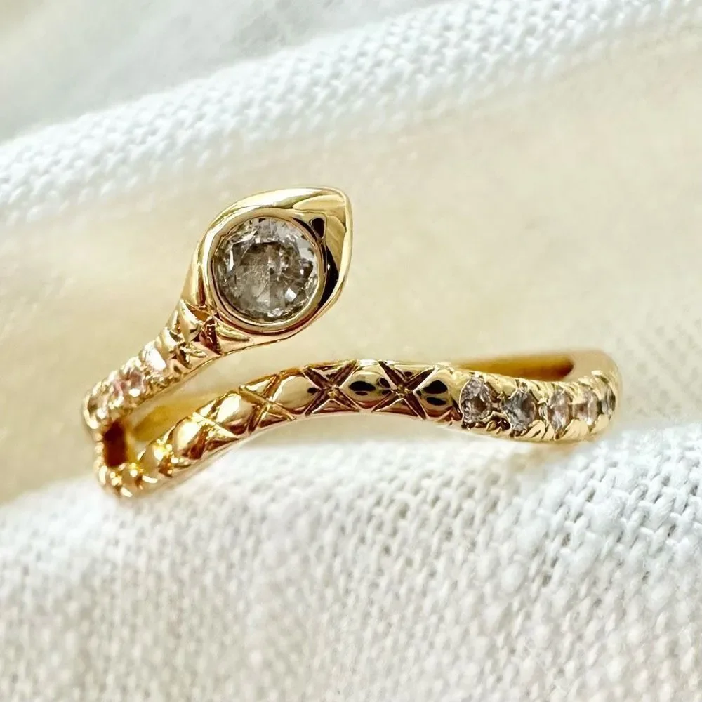 Serpent style ring size 8